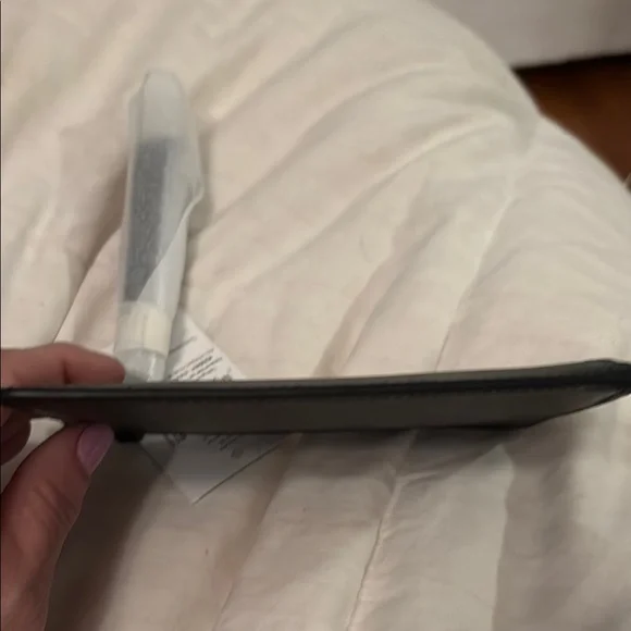 Kate Spade Black Wristlet-NWT - Picture 10 of 11